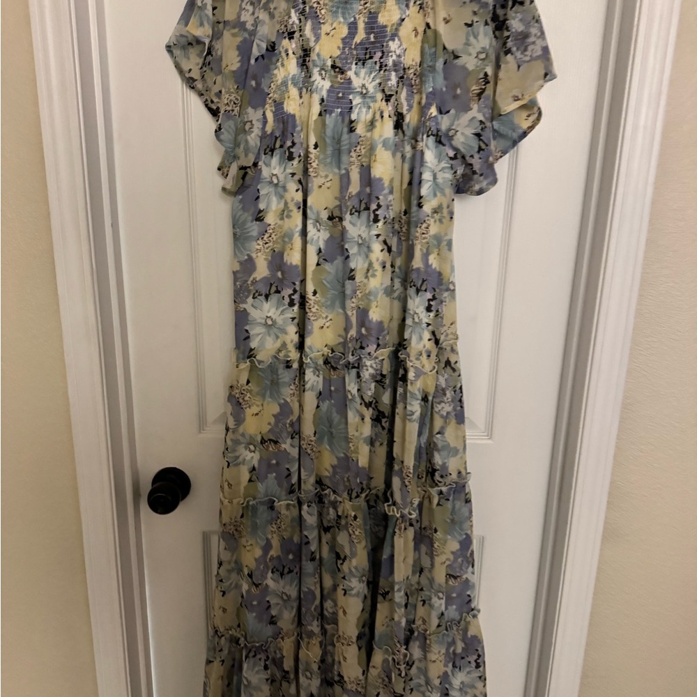 In Bloom Floral Dress - Picture 3 of 6